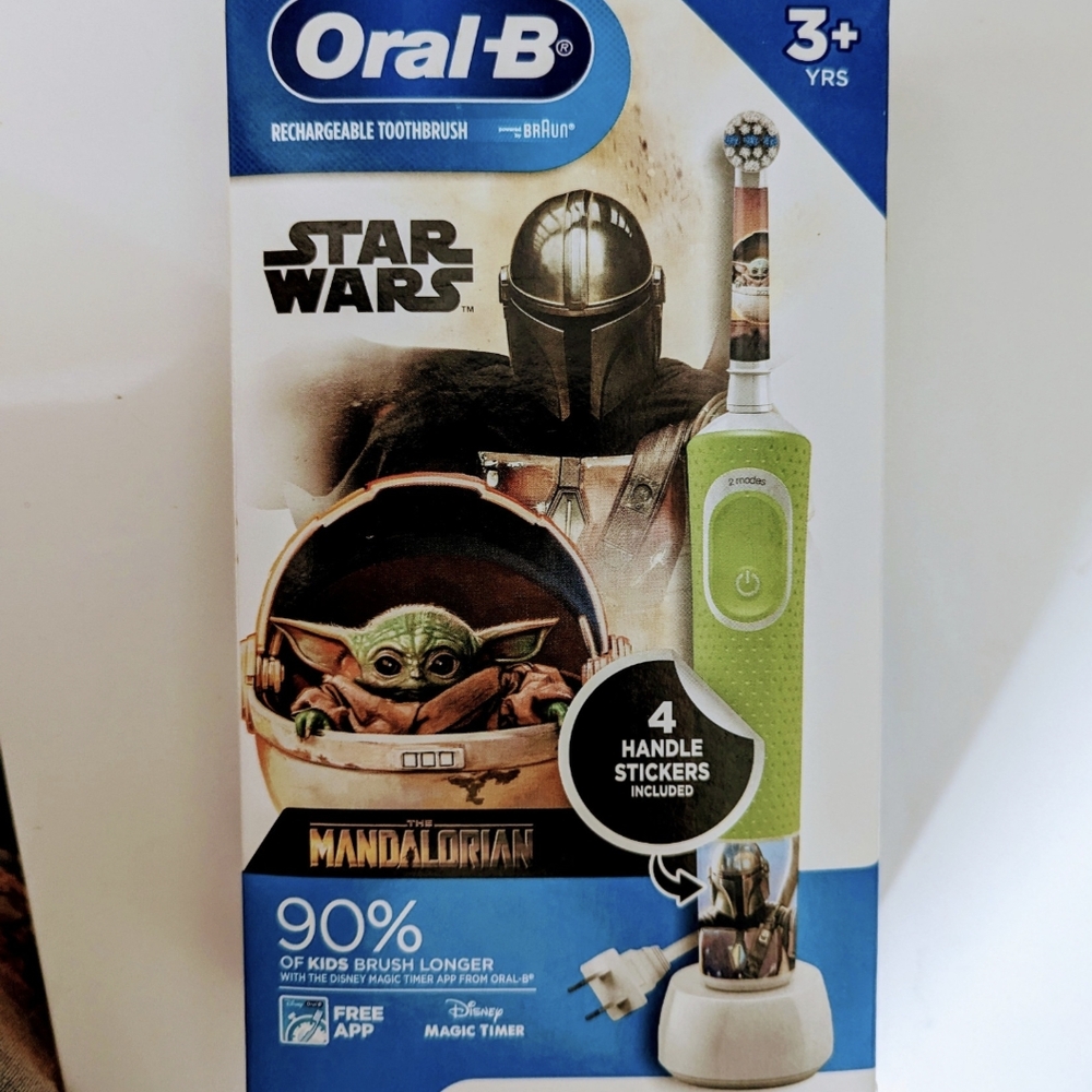 Brand New Oral B Star wars Kids Rechargeable Toothbrush